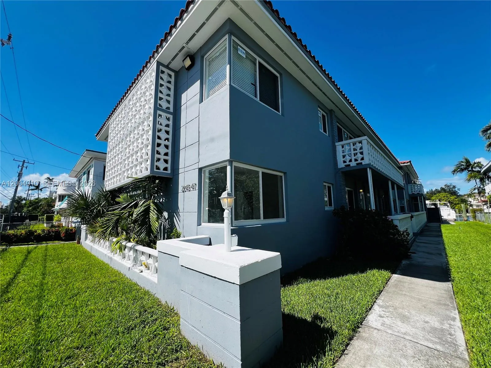 2045 Calais Dr # 3, Miami Beach FL 33141