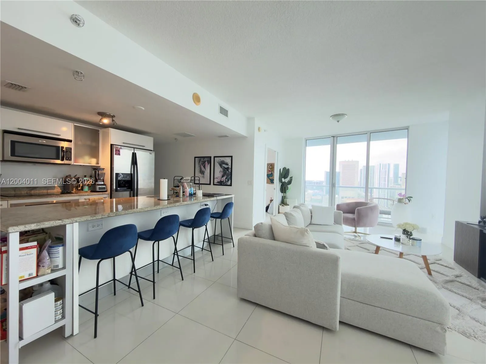 185 SW 7th St # 2711, Miami FL 33130