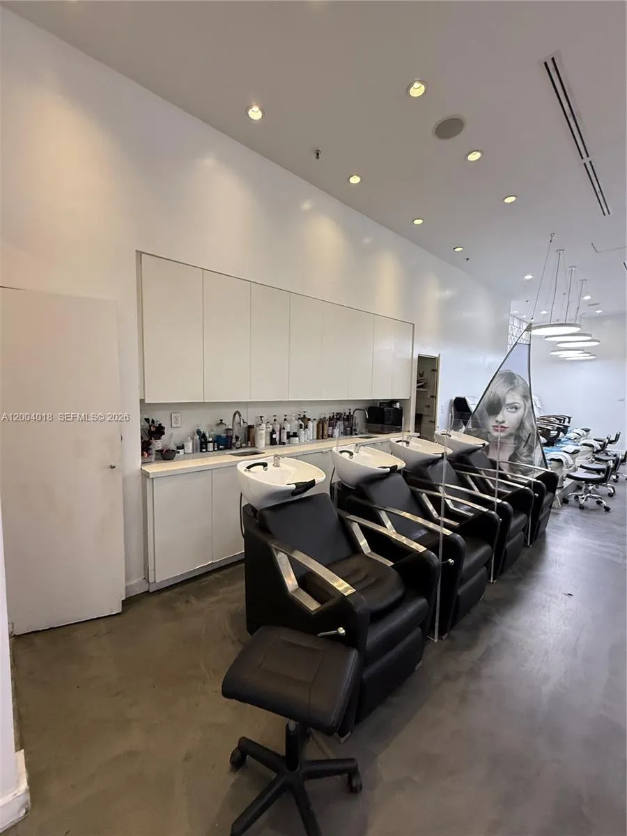 Beauty Salon & Spa in Brickell, Miami FL 33131