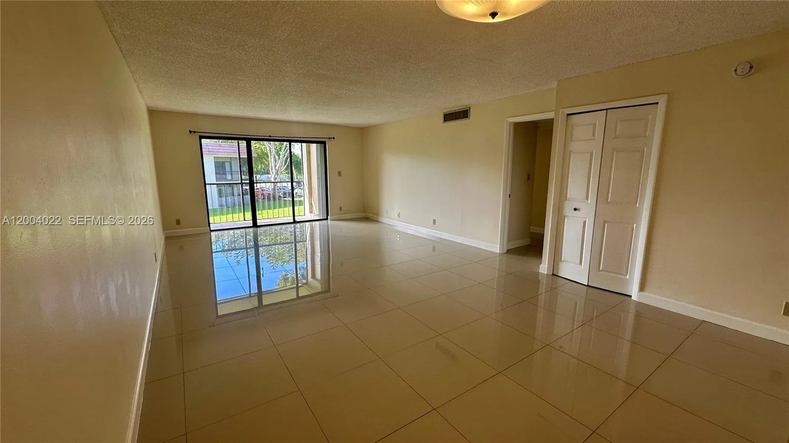 16210 Laurel Dr # 203, Weston FL 33326