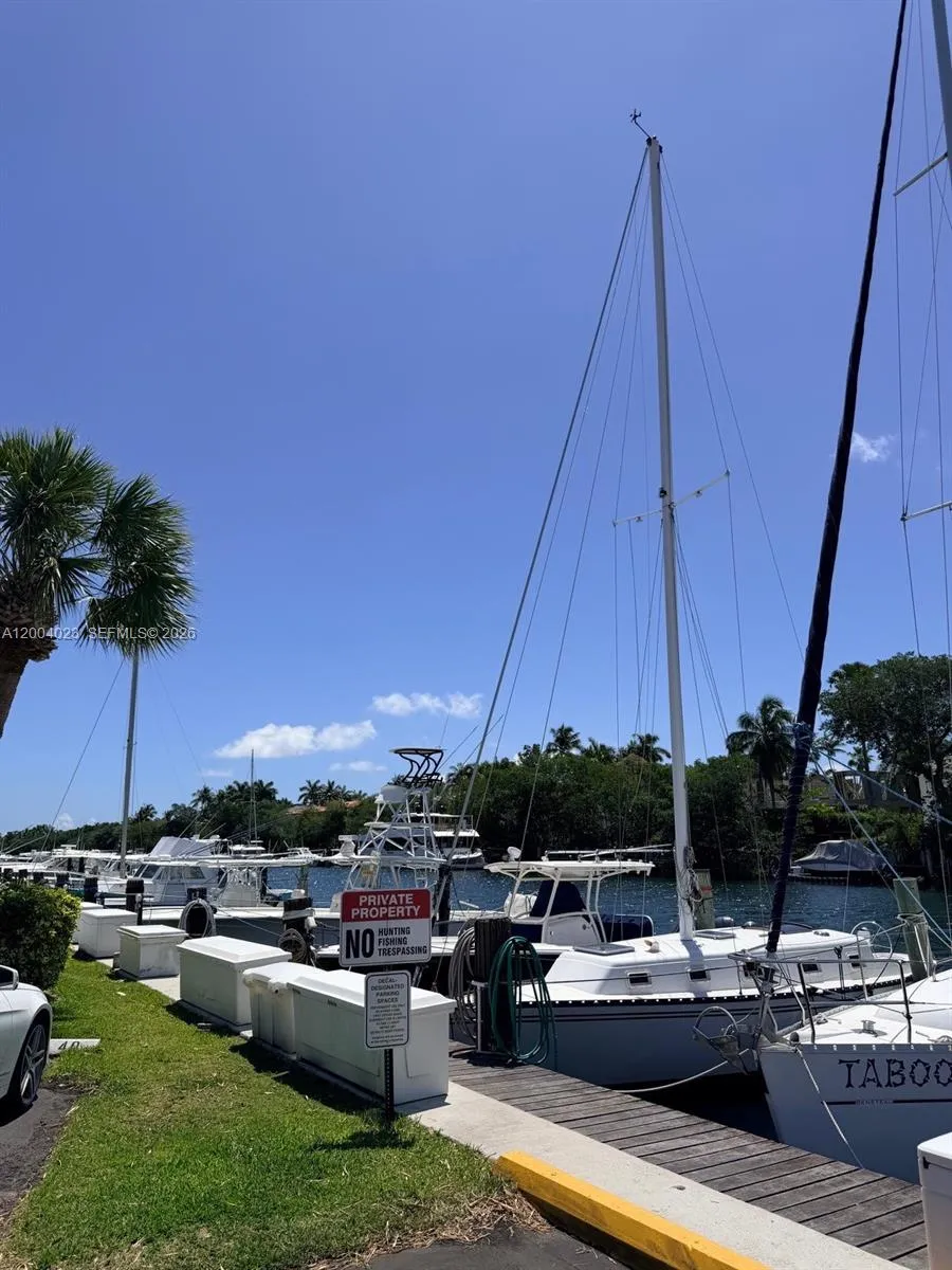 100 Edgewater Dr # 312, Coral Gables FL 33133