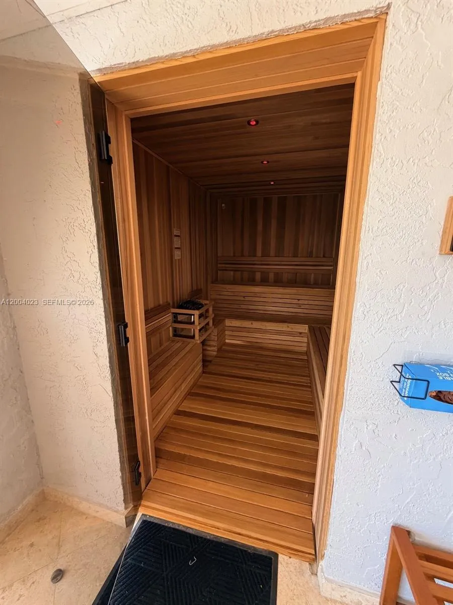 100 Edgewater Dr # 312, Coral Gables FL 33133