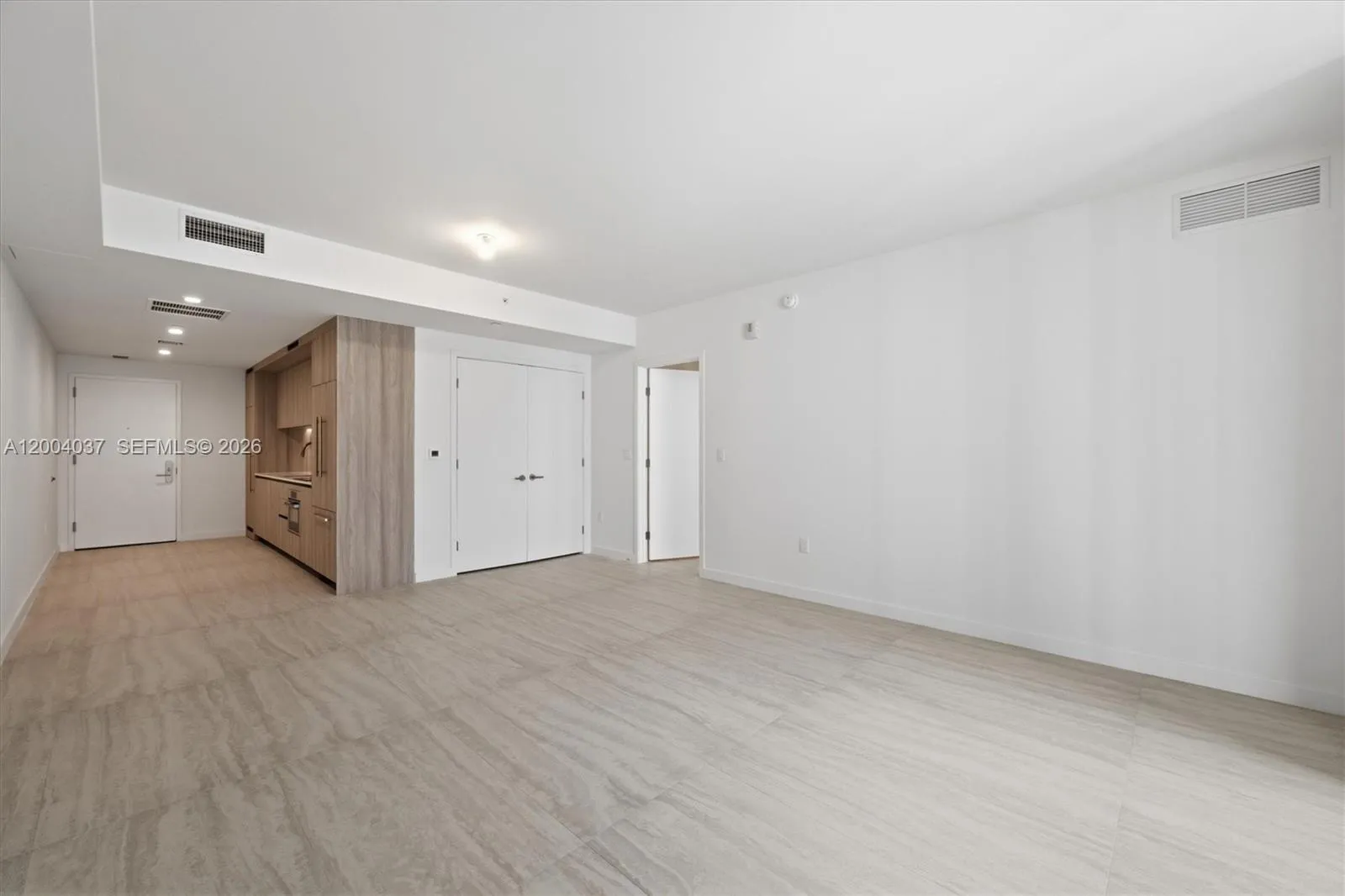 77 SE 5th Street # 2614, Miami FL 33131