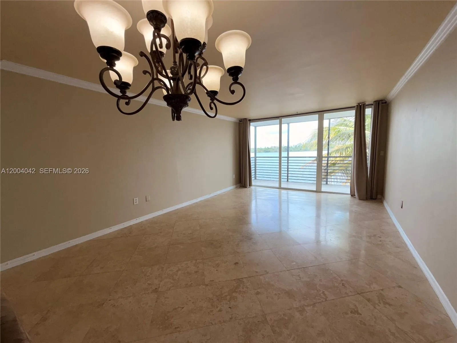 1075 NE Miami Gardens Dr # 306, Miami FL 33179