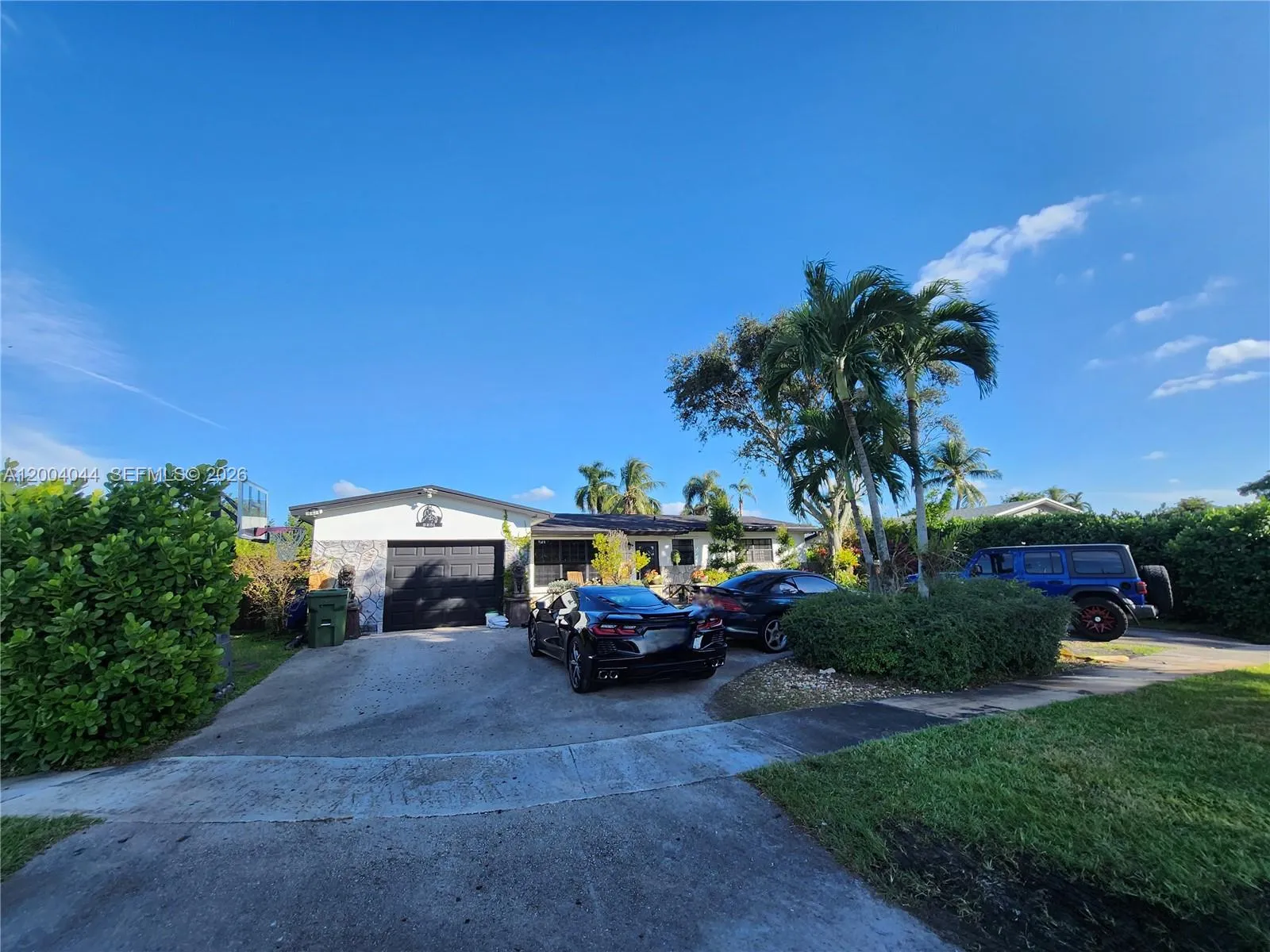 2251 NW 87th Ter, Pembroke Pines FL 33024
