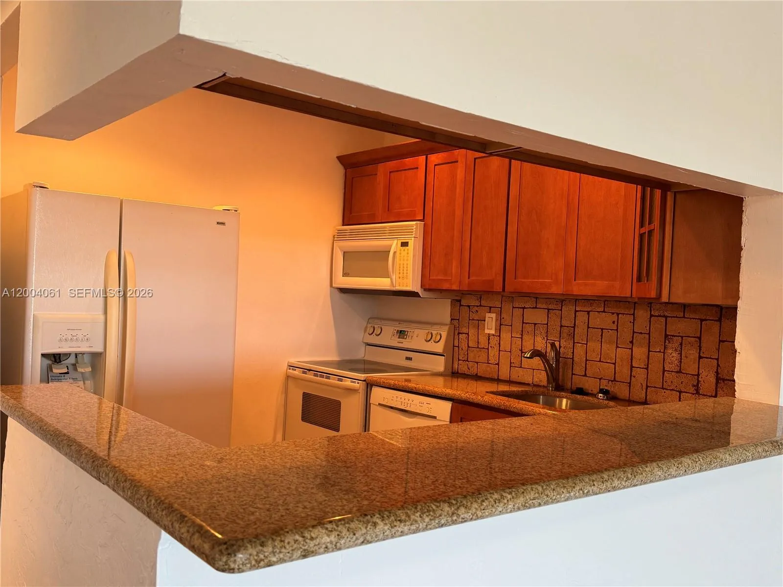 2600 NE 135th St # A, North Miami FL 33181