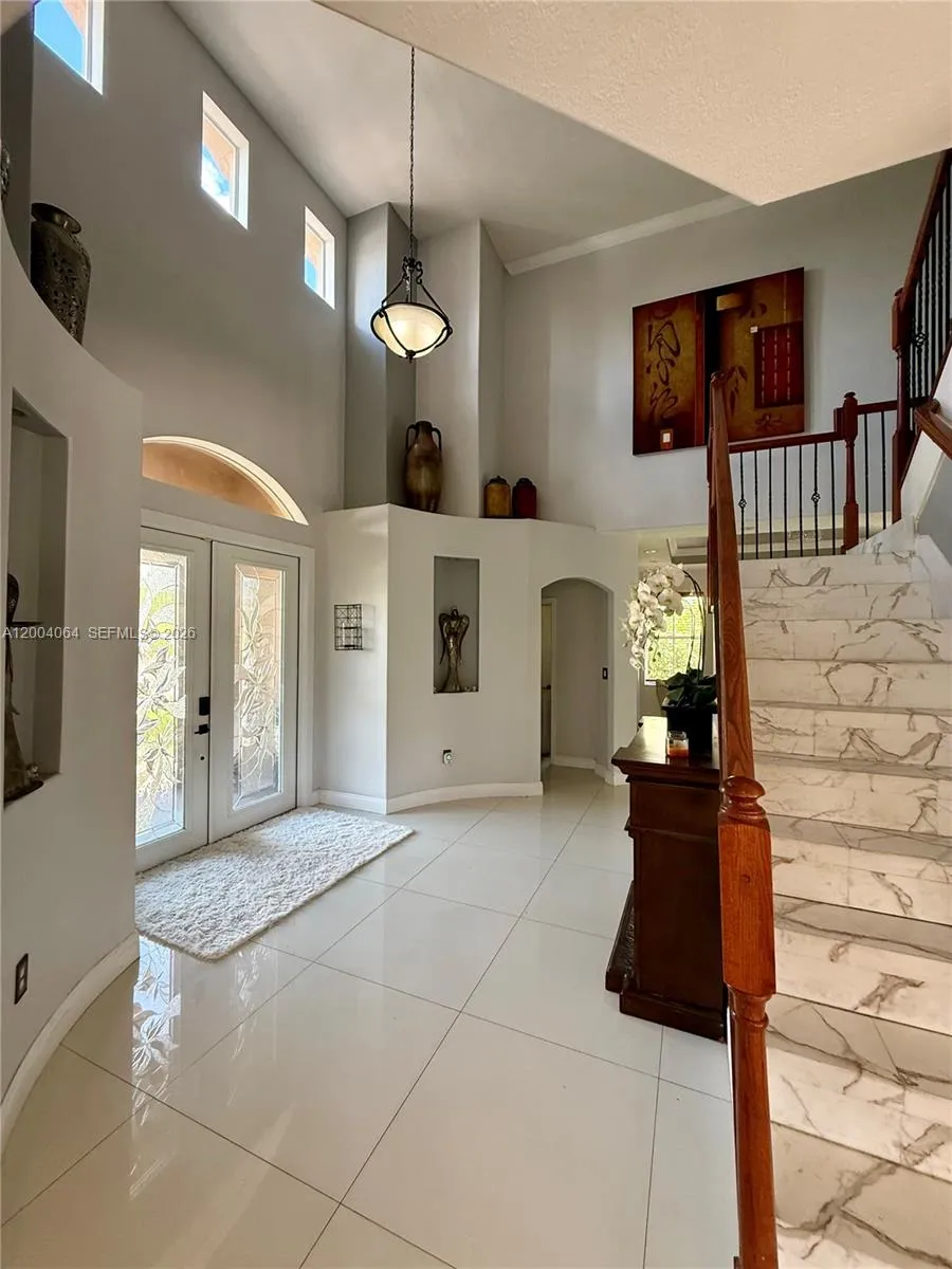 15465 SW 117th St, Miami FL 33196