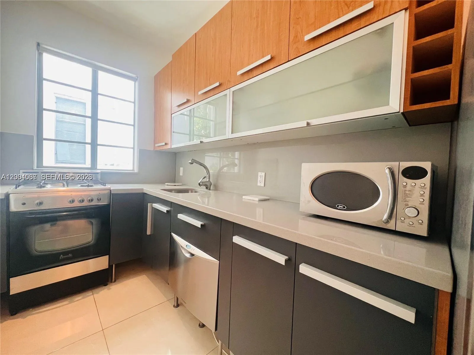 526 15th St # 15, Miami Beach FL 33139