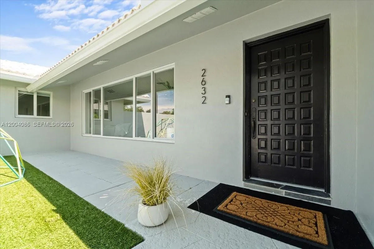 2632 NE 35th St, Fort Lauderdale FL 33306