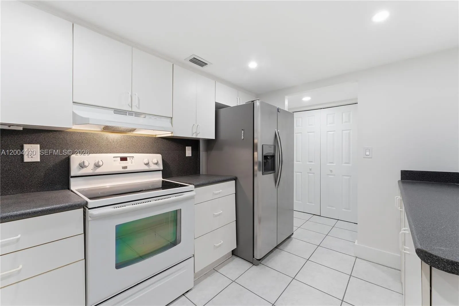 10852 N Kendall Dr # 312, Miami FL 33176