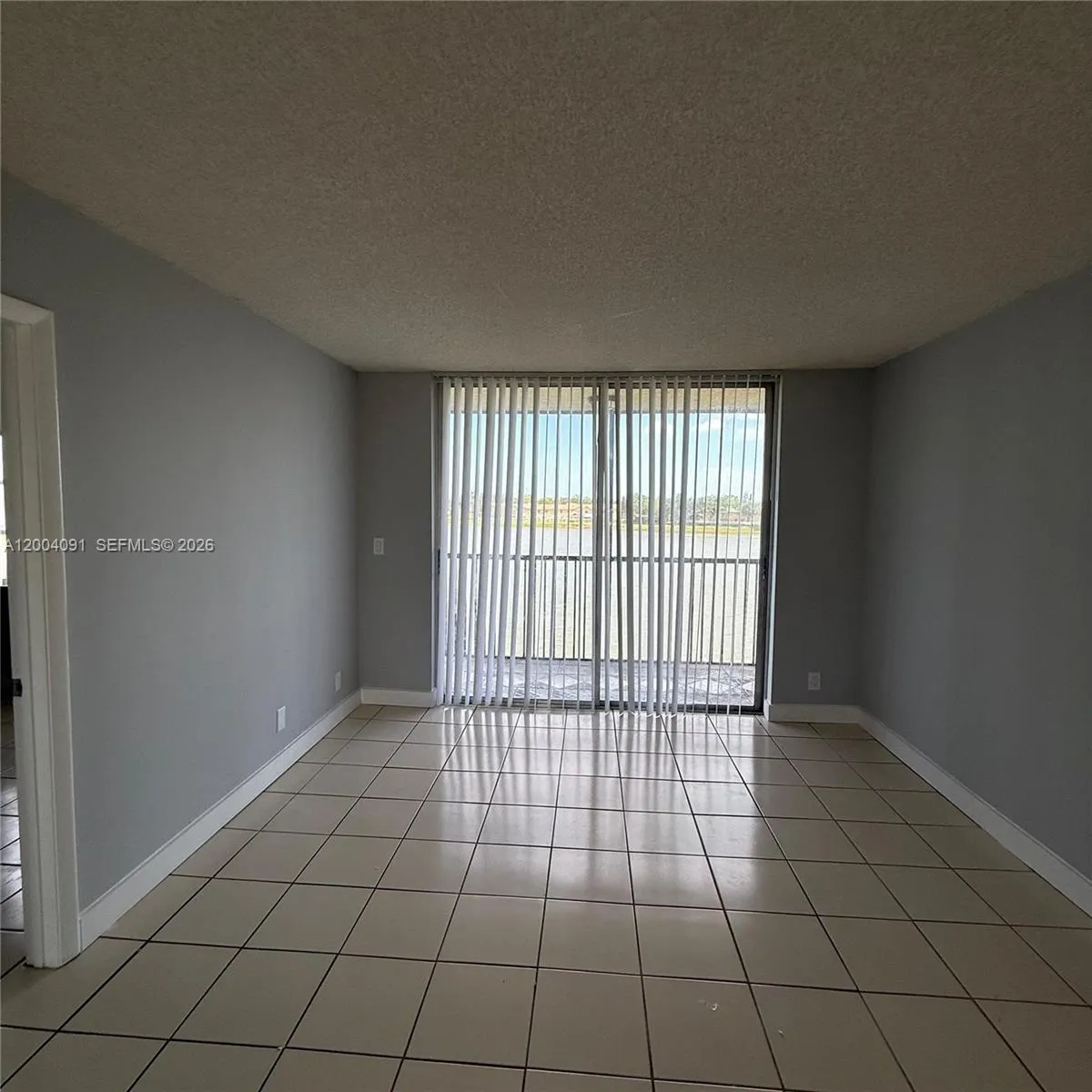 8710 N SHERMAN CR # 305, Miramar FL 33025