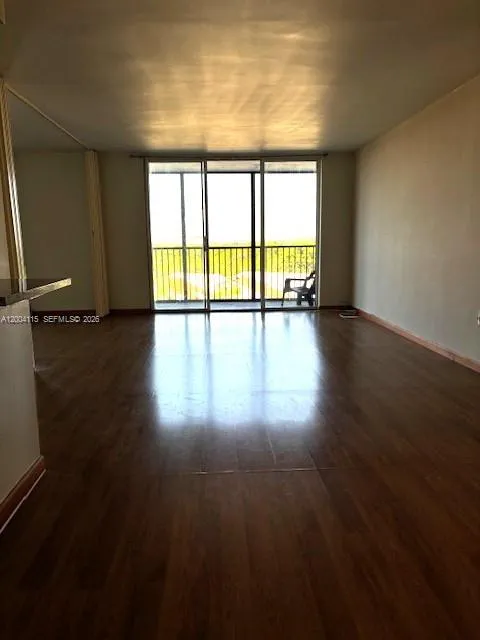 2500 NE 135th St # B506, North Miami FL 33181