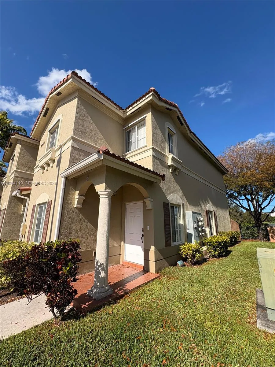 8361 NW 107th Ct # 23, Doral FL 33178