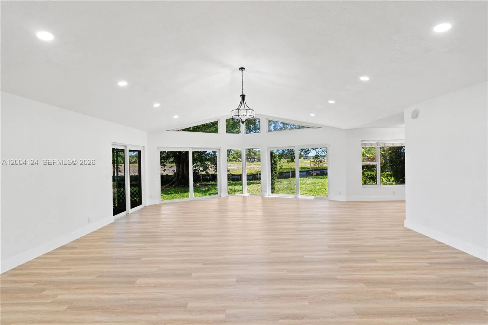 4508 King Palm Dr, Tamarac FL 33319