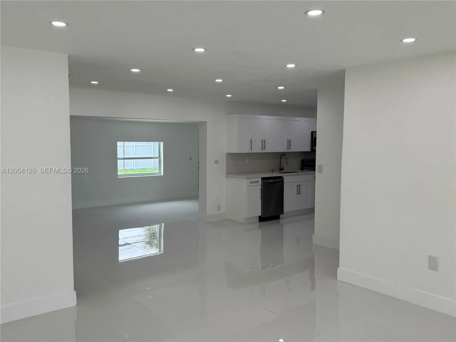 8064 W 14th Ave, Hialeah FL 33014