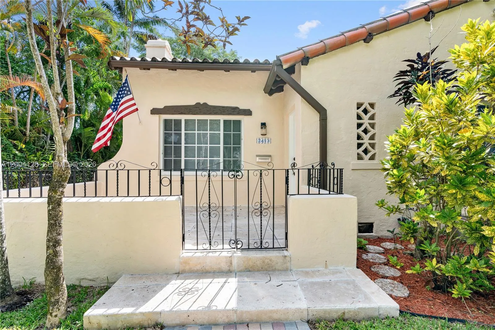 2413 N Greenway Dr, Coral Gables FL 33134
