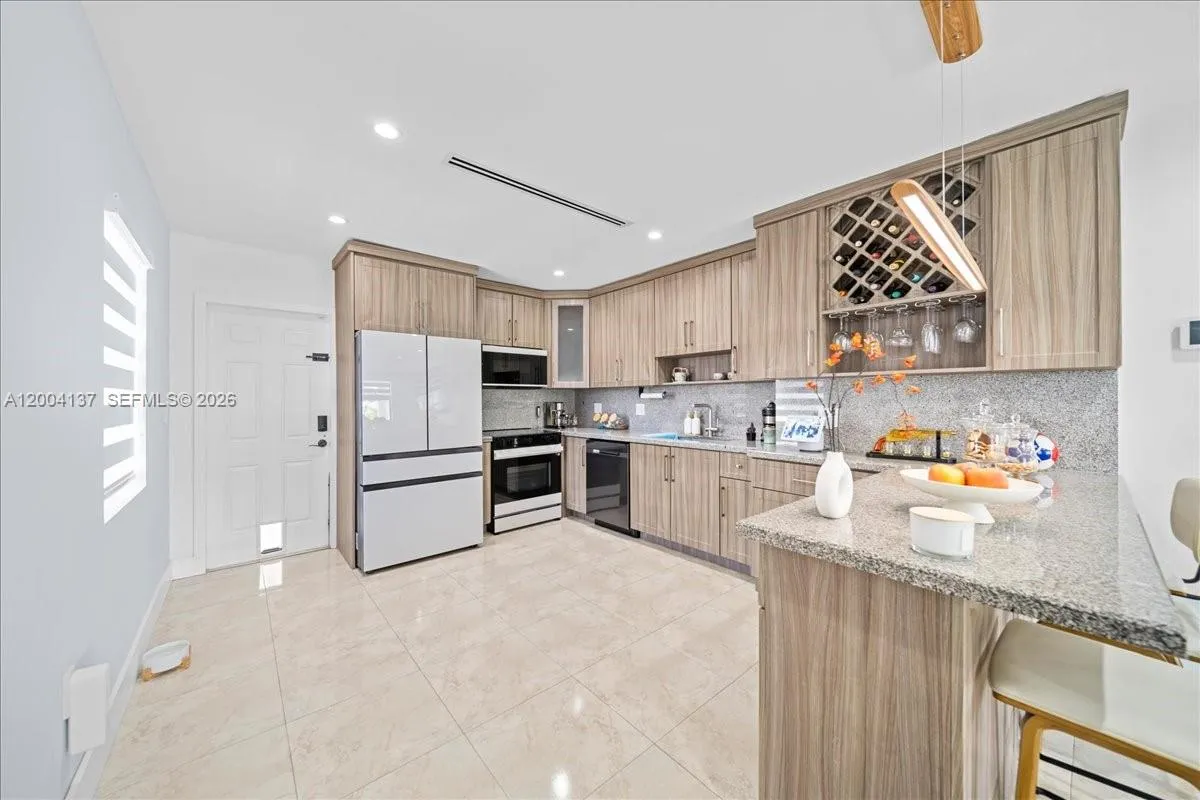 4824 SW 19th St, West Park FL 33023