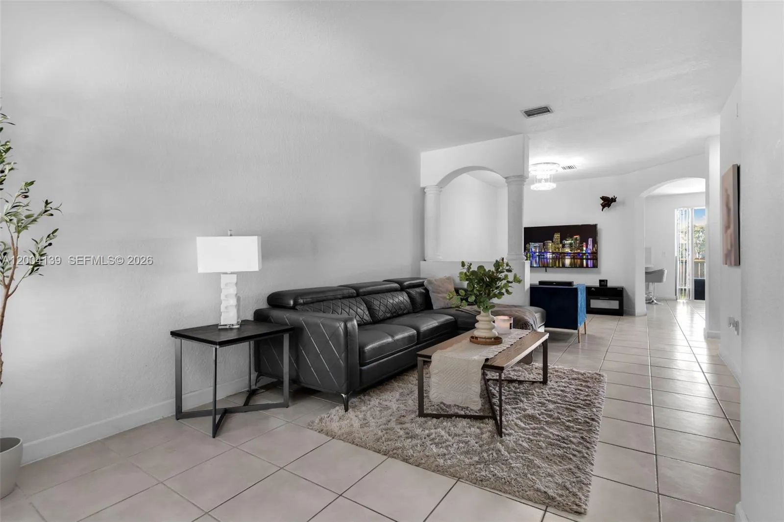 2583 SE 13th Ct, Homestead FL 33035