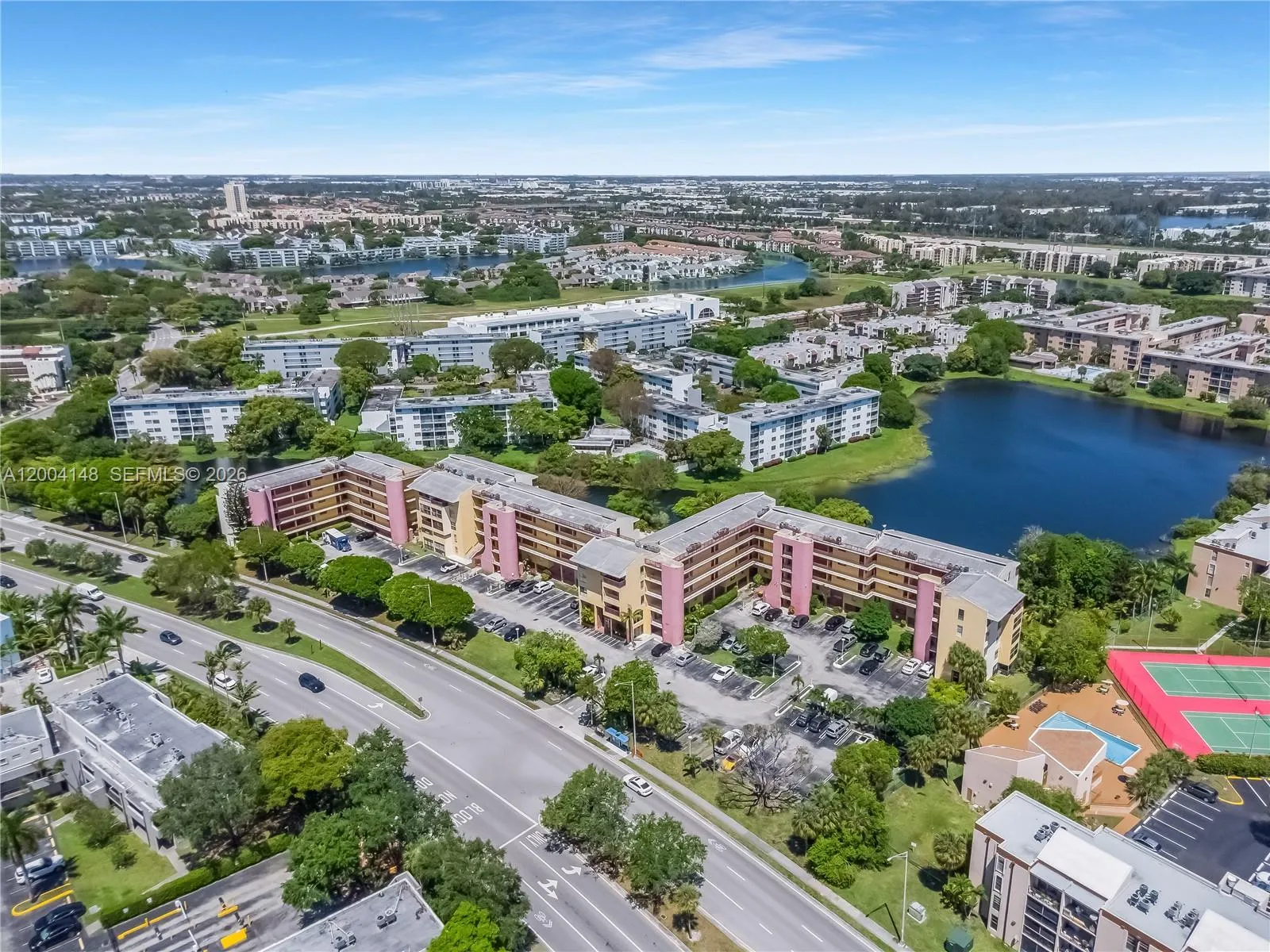 8775 Park Blvd # 406, Miami FL 33172