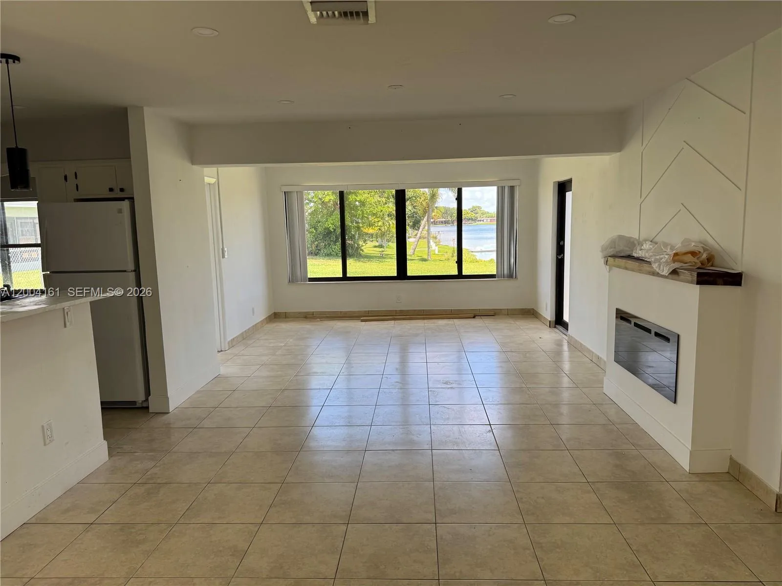 8721 NW 11th St, Pembroke Pines FL 33024