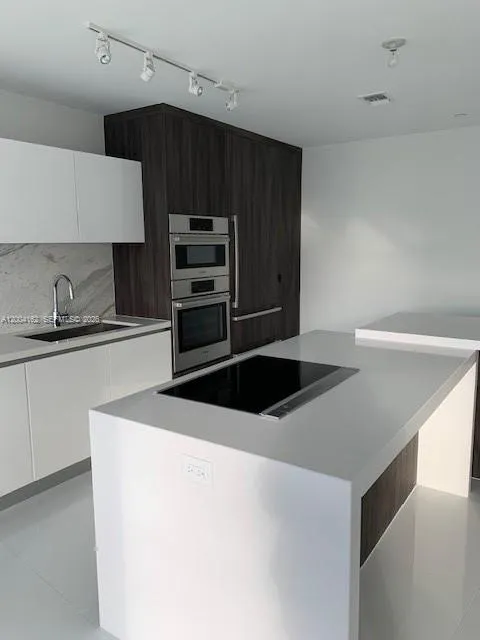 851 NE 1st Ave # 2110, Miami FL 33132