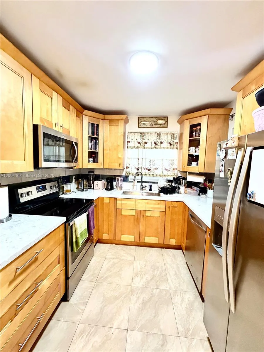 1818 Rodman St # 3A, Hollywood FL 33020