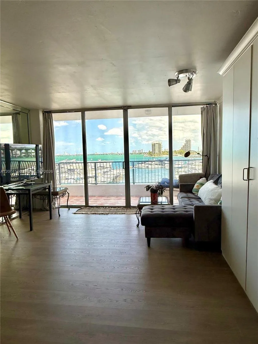 555 NE 15th St # 420, Miami FL 33132