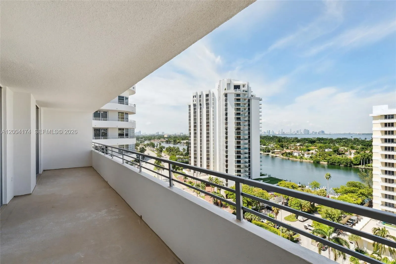 5555 Collins Ave # 15V, Miami Beach FL 33140