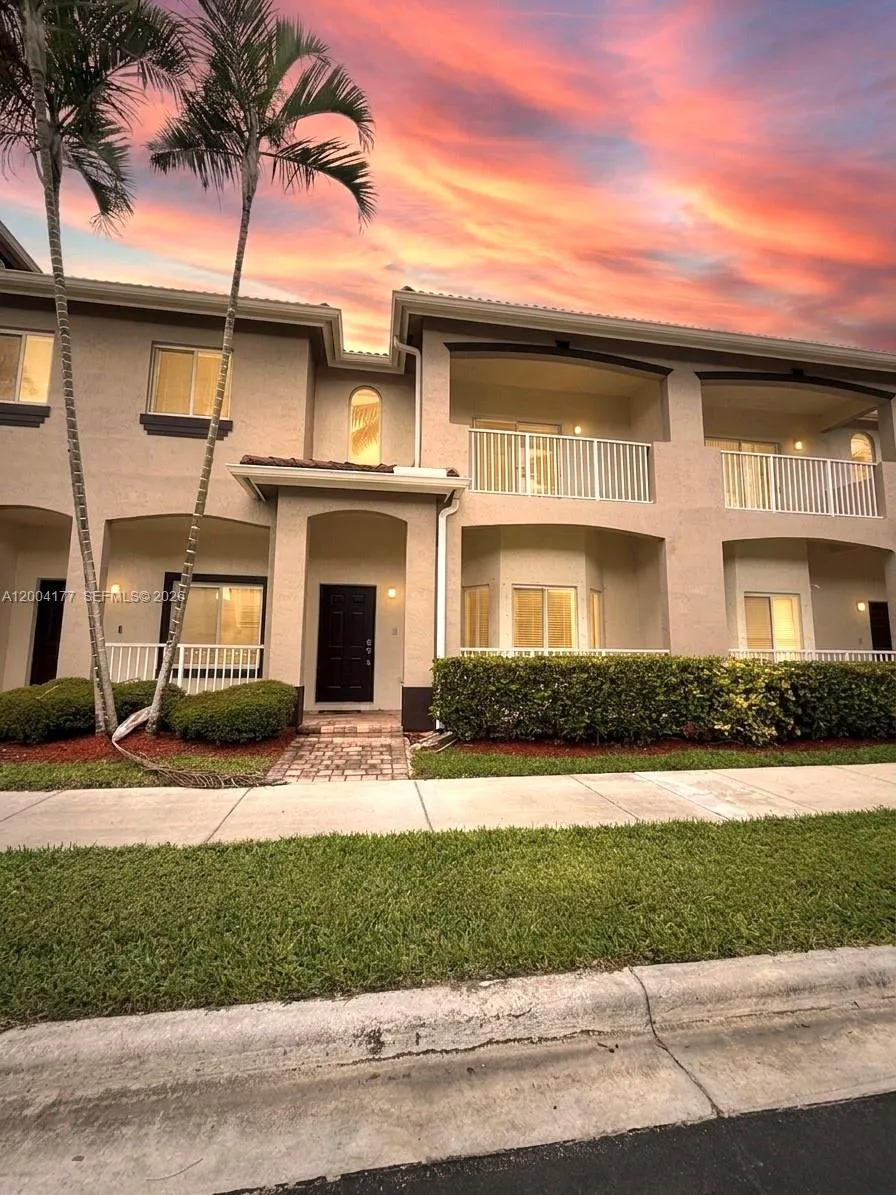 1947 SE 23rd Rd, Homestead FL 33035