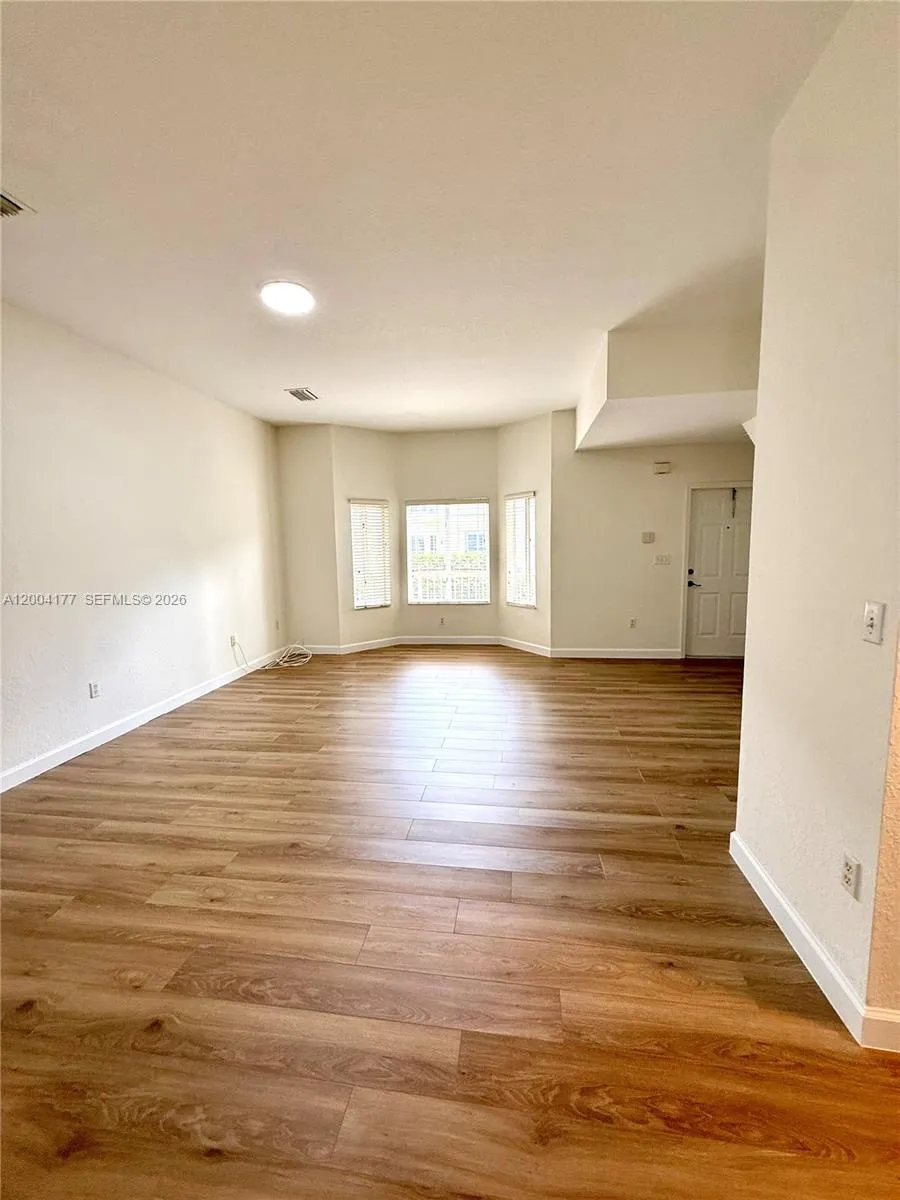 1947 SE 23rd Rd, Homestead FL 33035