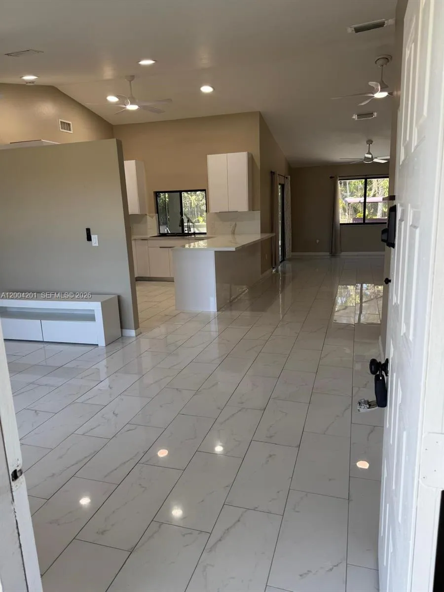 1325 SW 28th, Cape Coral FL 33914