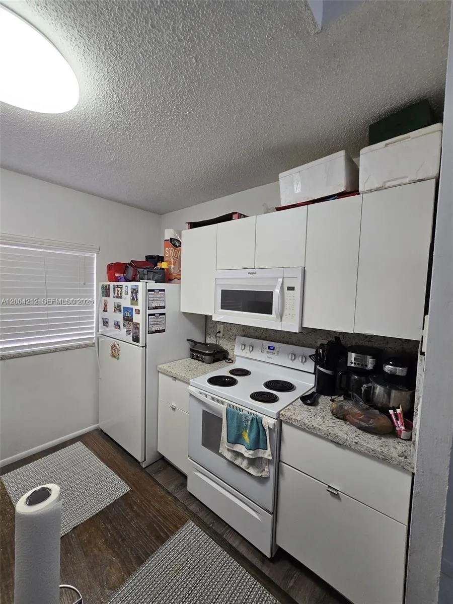 6370 W 27th Ct # 38, Hialeah FL 33016