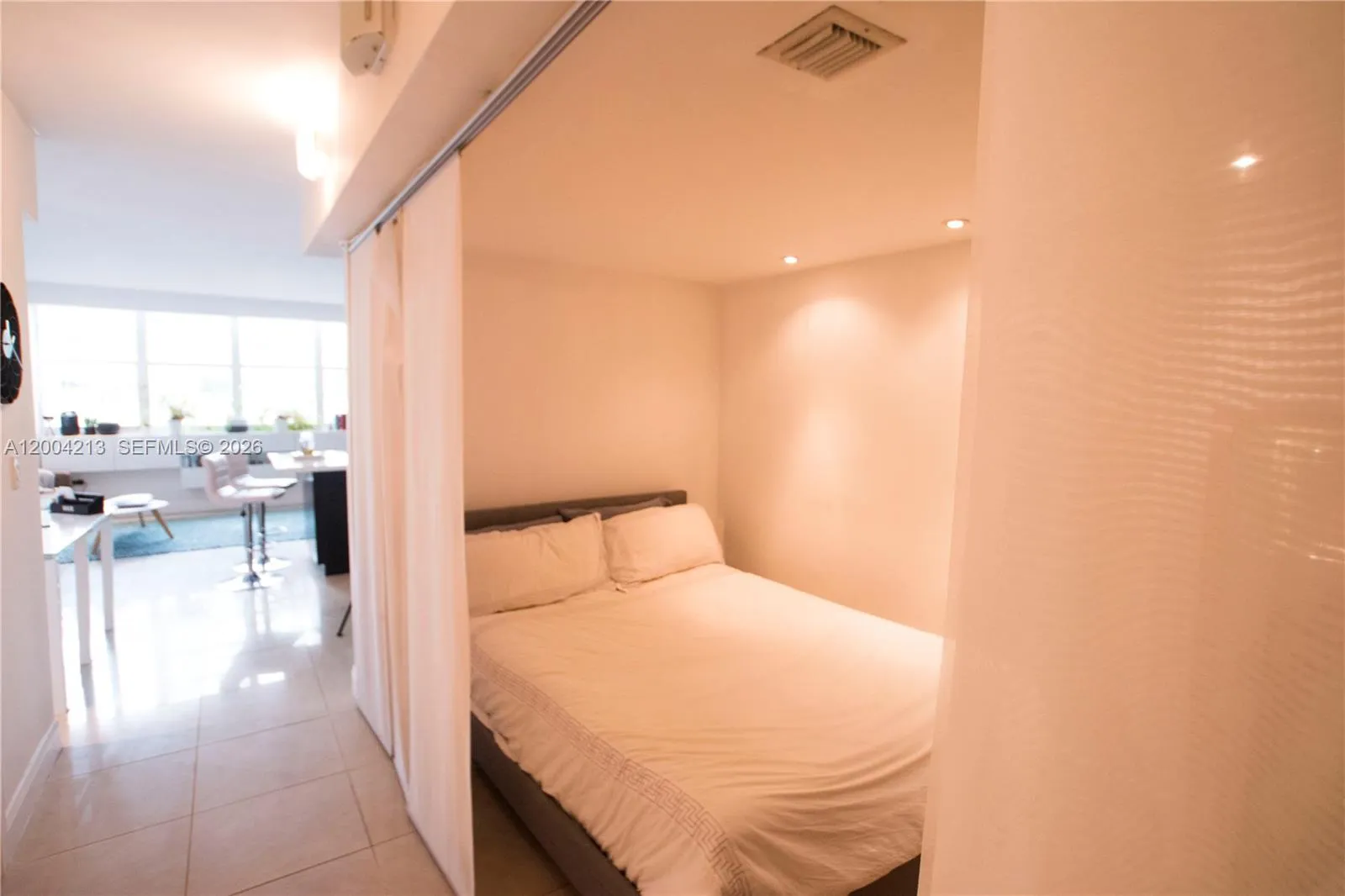 801 Brickell Bay Dr # 363, Miami FL 33131