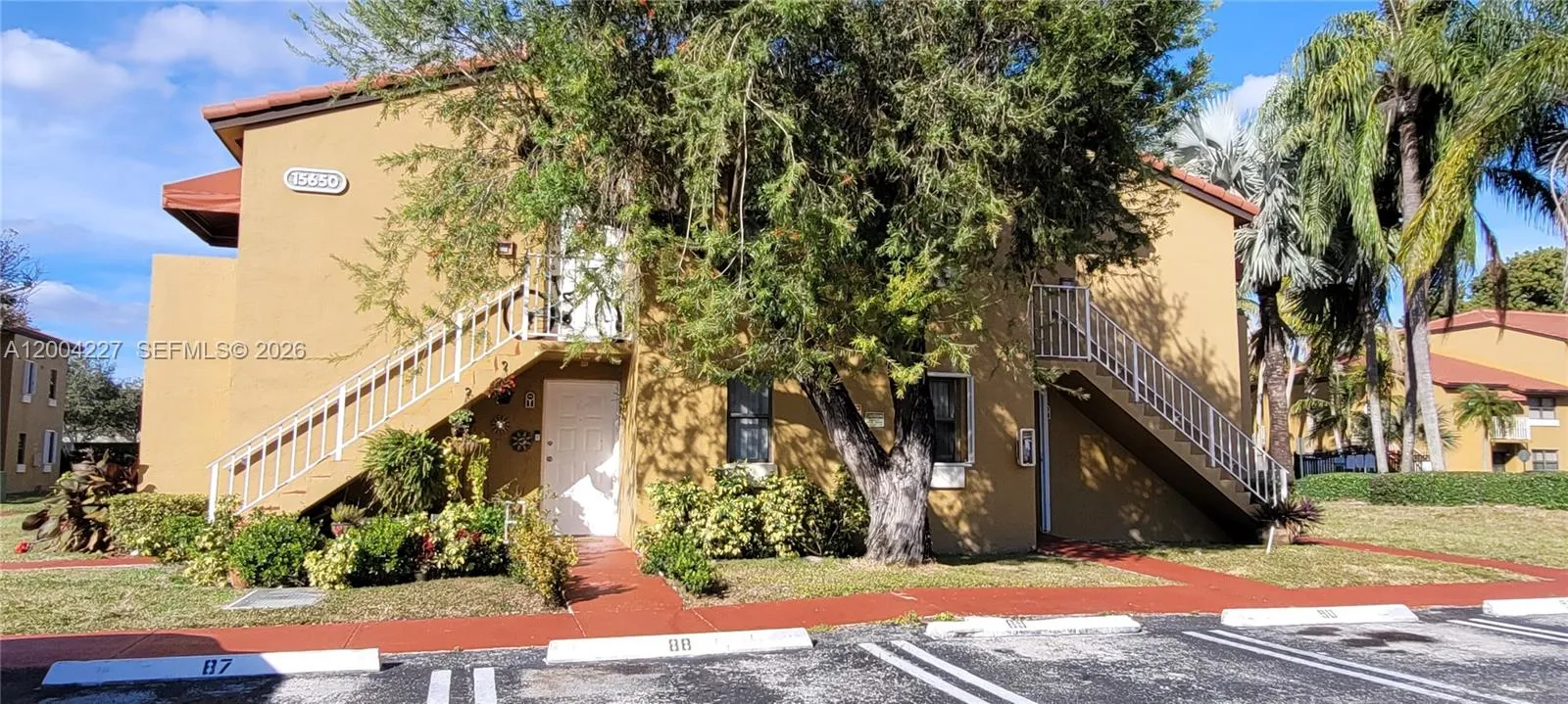 15650 SW 80th St # 208, Miami FL 33193