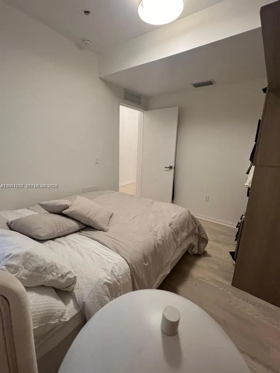 810 7th St # 103, Miami Beach FL 33139