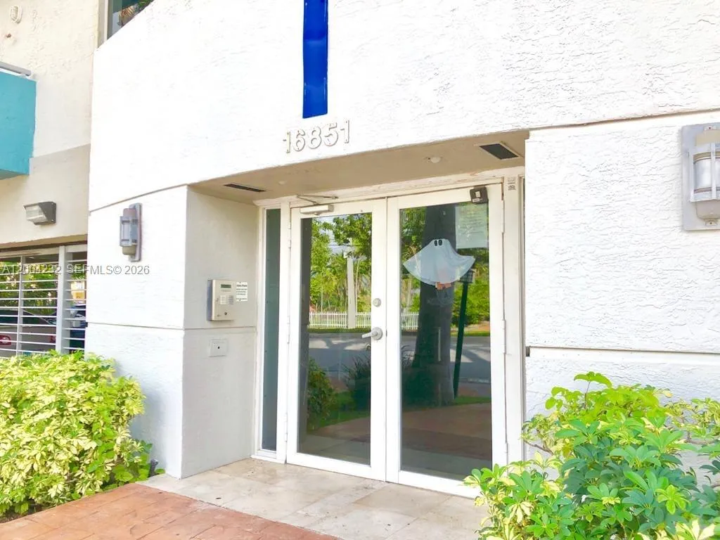 16851 NE 35TH AVE # 27, North Miami Beach FL 33160