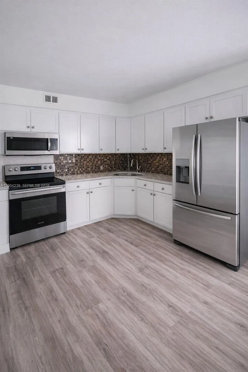 1175 NE Miami Gardens Dr # 202, Miami FL 33179