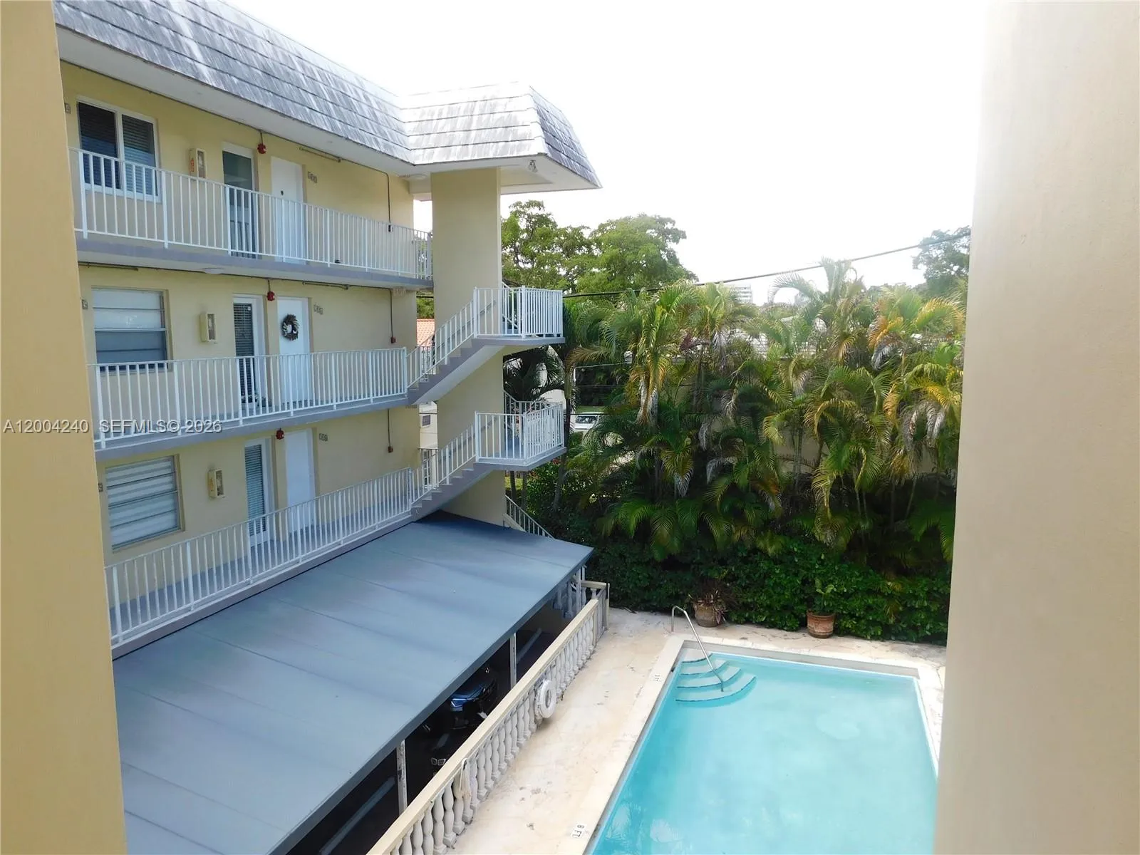 427 Santander Ave # 302, Coral Gables FL 33134