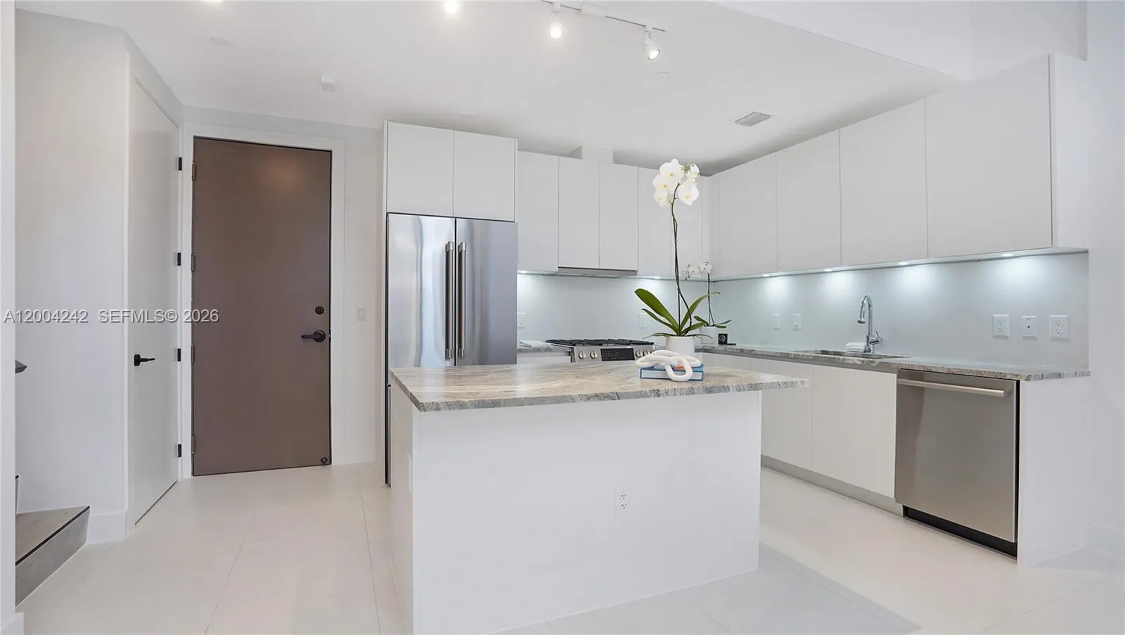 3034 Oak Ave # 2, Miami FL 33133