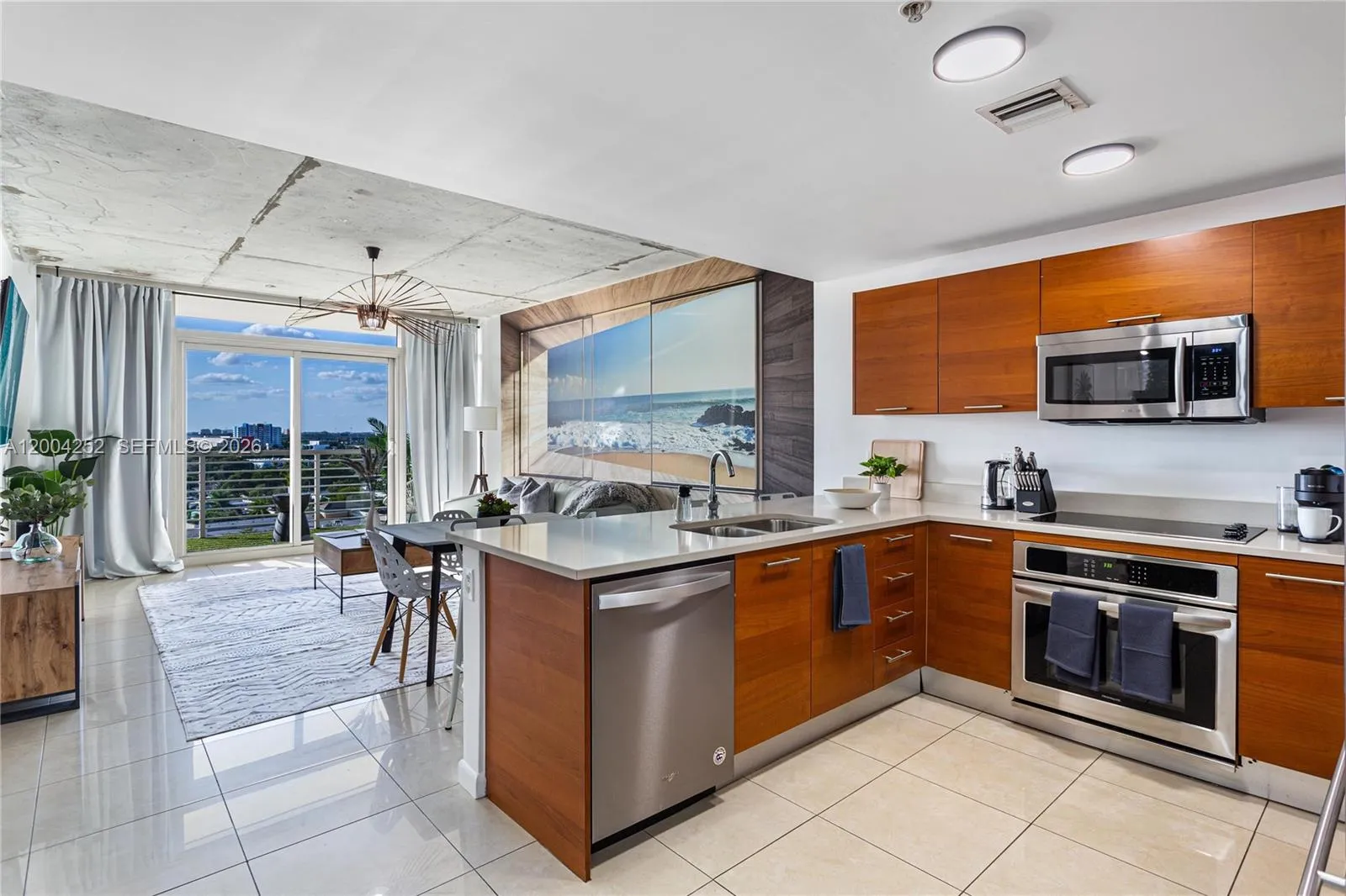 3250 NE 1st Ave # 913, Miami FL 33137