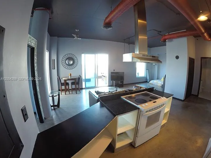 10 SW South River Dr # 611, Miami FL 33130