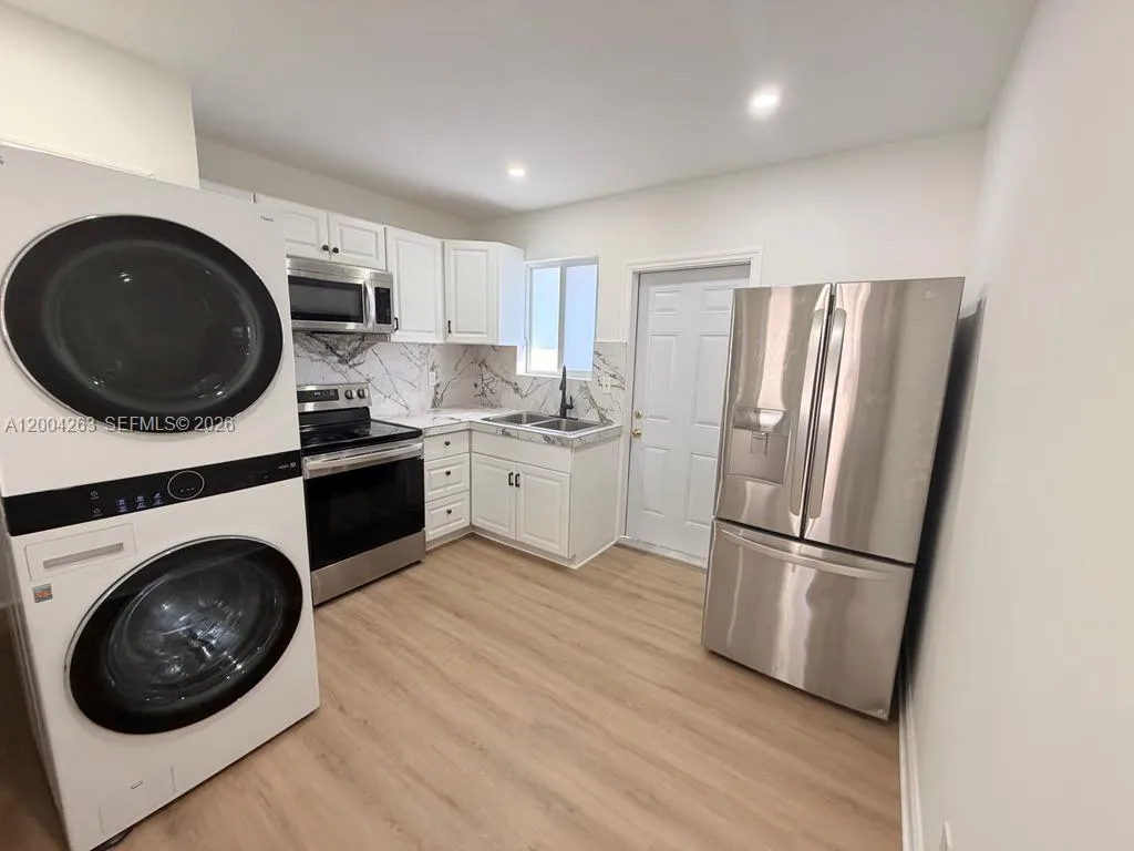 95-97 NE 168th St # 97, North Miami Beach FL 33162