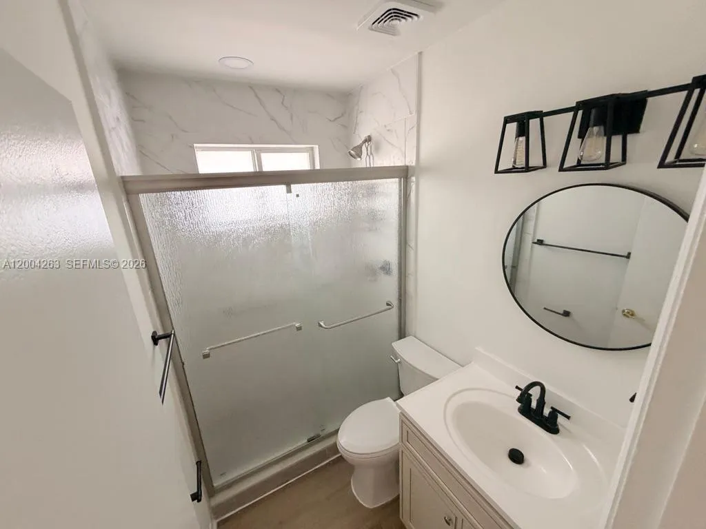 95-97 NE 168th St # 97, North Miami Beach FL 33162