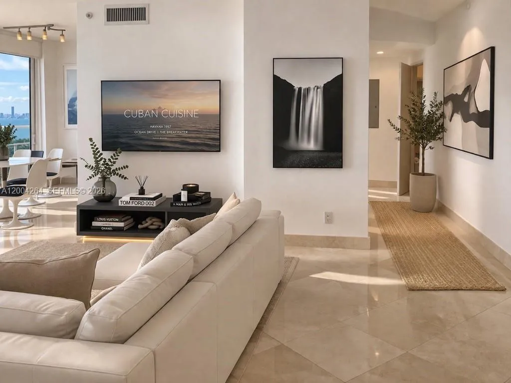 6365 Collins Ave # 3204, Miami Beach FL 33141