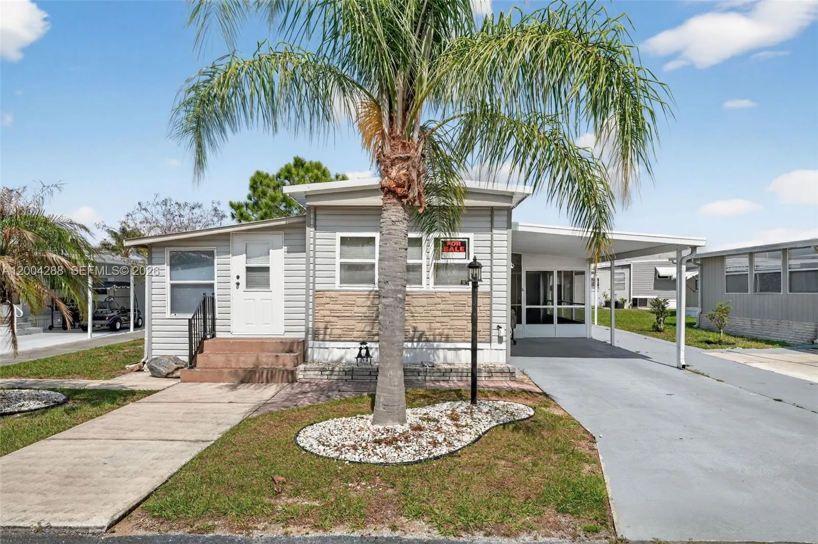 2 bedroom 2 bath for sale at 69 EMPIRE TERRACE, Other City - In The State Of Florida FL 33844