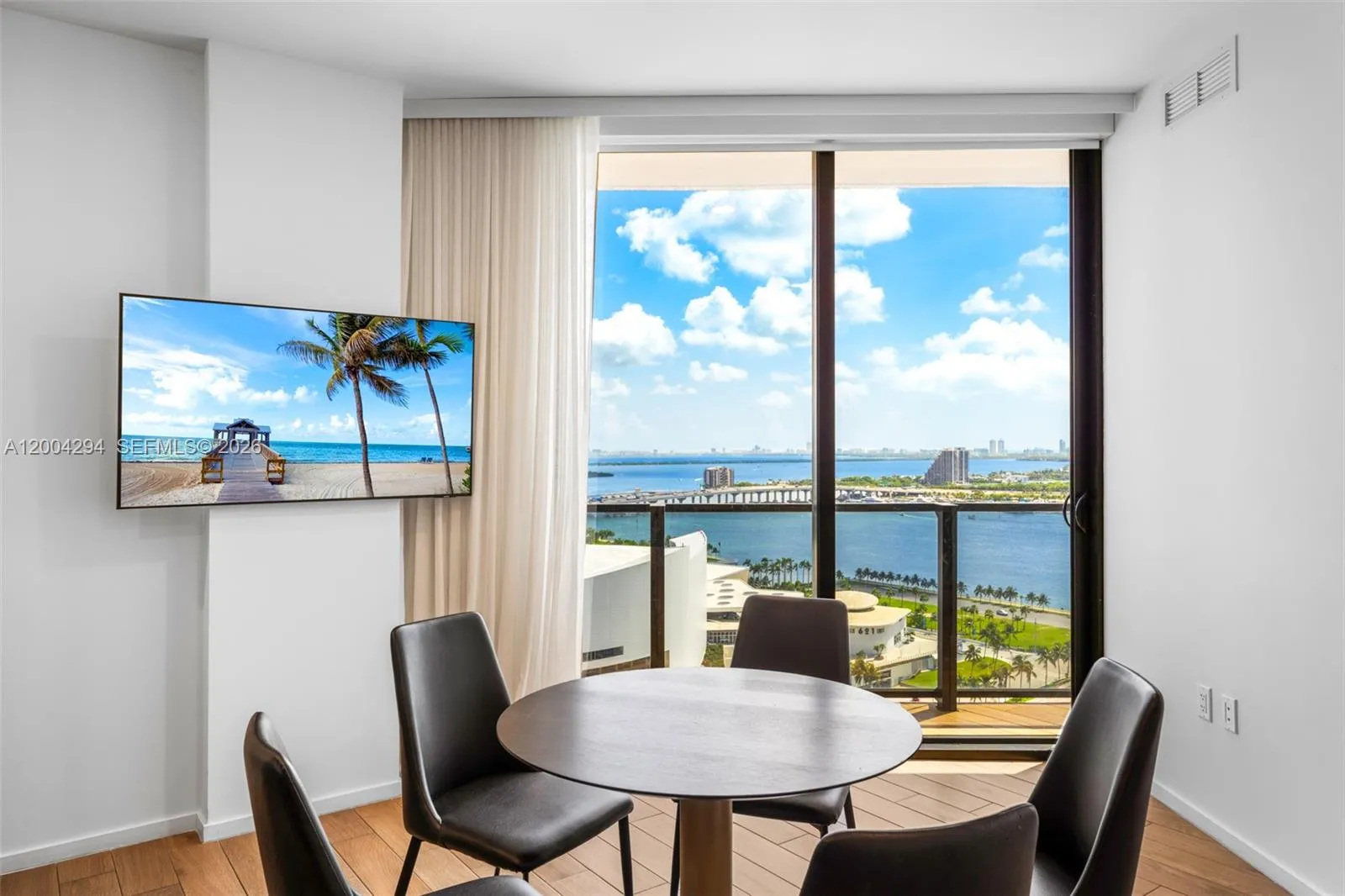 398 NE 5th St # 1809, Miami FL 33132