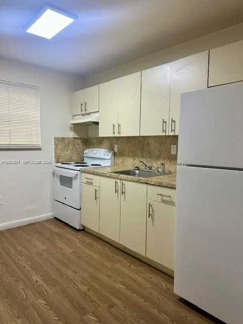 15 NW 70th St # 17, Miami FL 33150