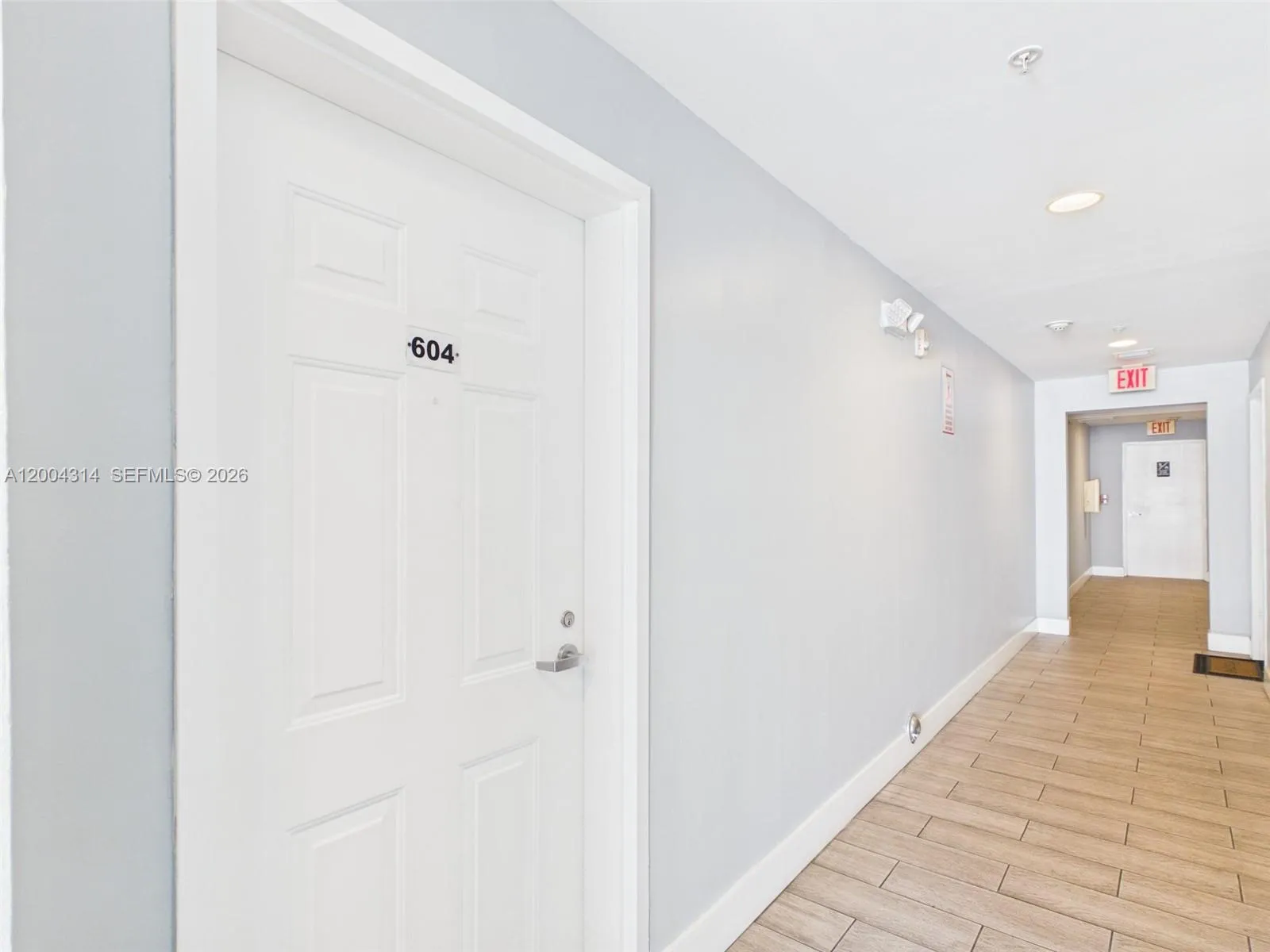 425 NE 30th St # 604, Miami FL 33137