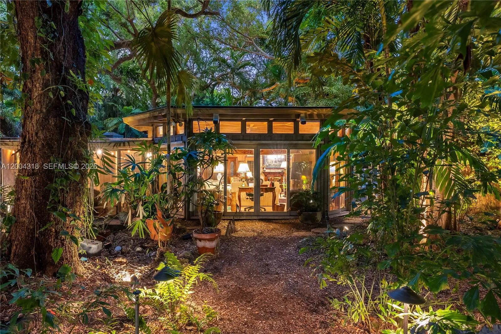 1 bedroom 1 bath for sale at 3584 Saint Gaudens Rd, Miami FL 33133