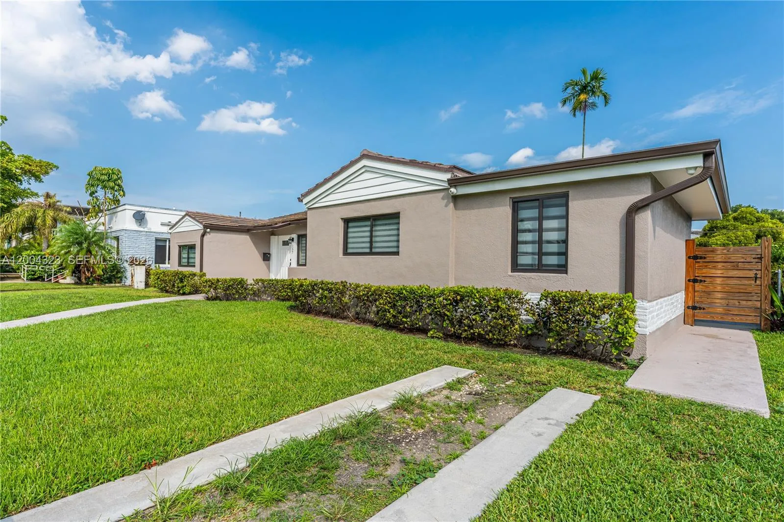 157 CURTISS PKWY, Miami Springs FL 33166-